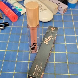 Lust + Found Pley Lip Gloss Lacquer 6ml New In Box - Ethel